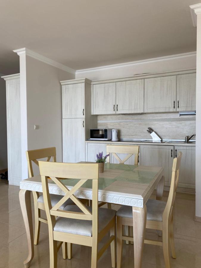 Private Apartments By The Sea With A Large Terrace In Apart Hotel! Pomorie Exterior foto