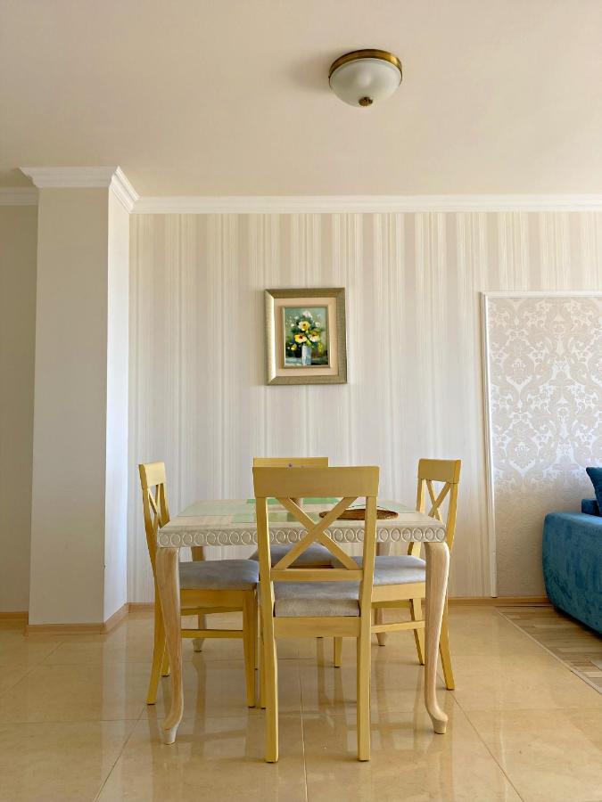 Private Apartments By The Sea With A Large Terrace In Apart Hotel! Pomorie Exterior foto